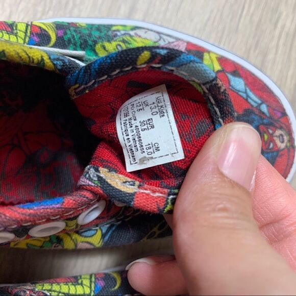 Vans x Marvel Authentic Marvel Women skate shoe - Picture 11 of 11